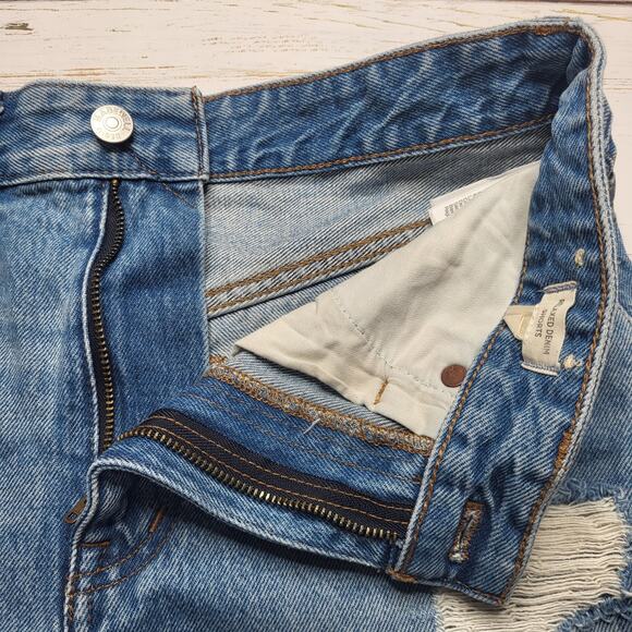 Madewell Relaxed Denim Jean Shorts Raw Hem Distressed Ripped Medium Wash 26 - Picture 3 of 8